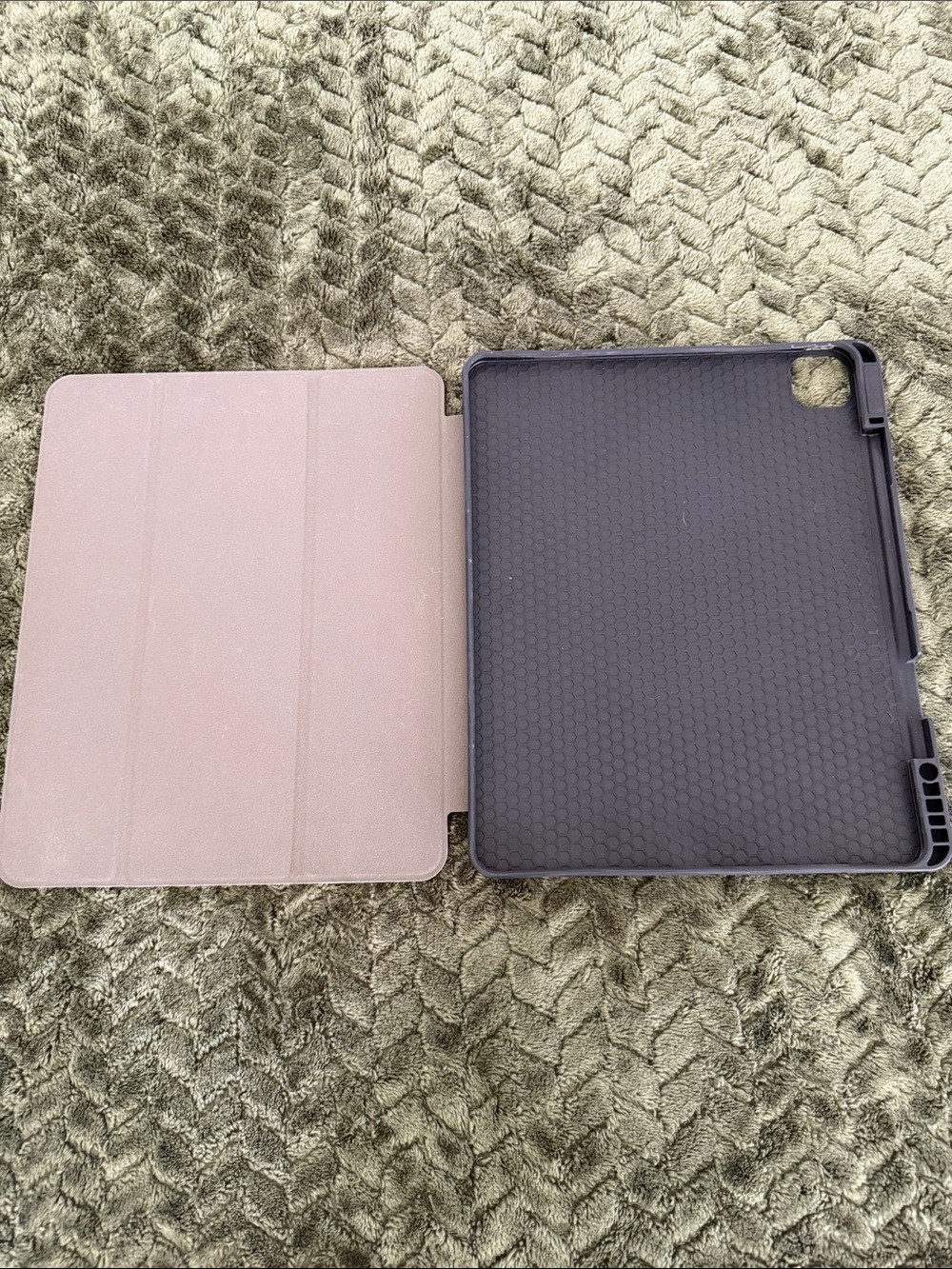 Large Tablet Case - Picture 6 of 8